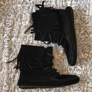 Minnetonka Black Suede Moccasin